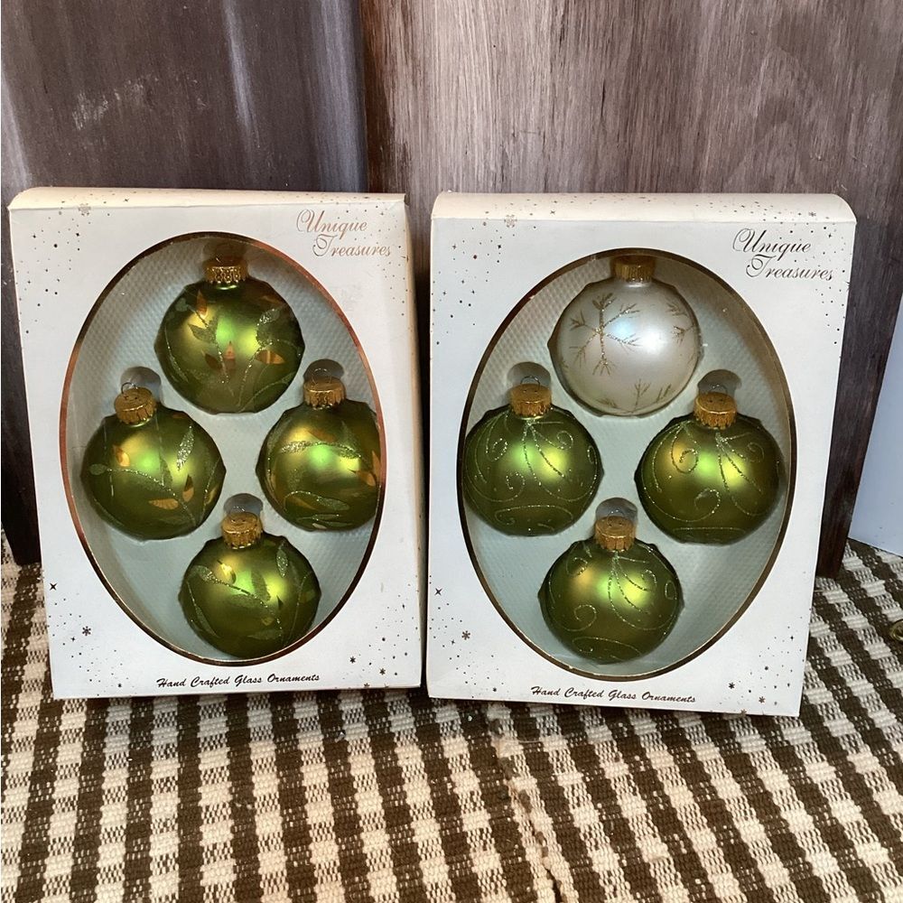 Darice Unique Treasures Green Glitter Gold & Silver Vintage Glass Ornaments (8)